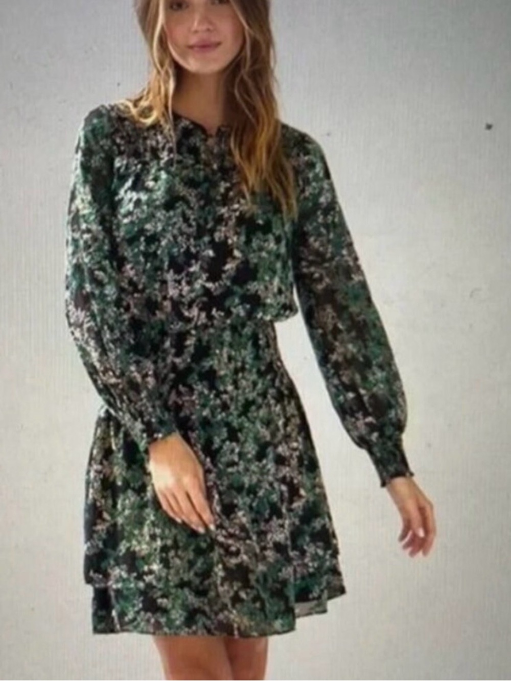 White House Black Market Green Floral Long-Sleeve Tiered Dress